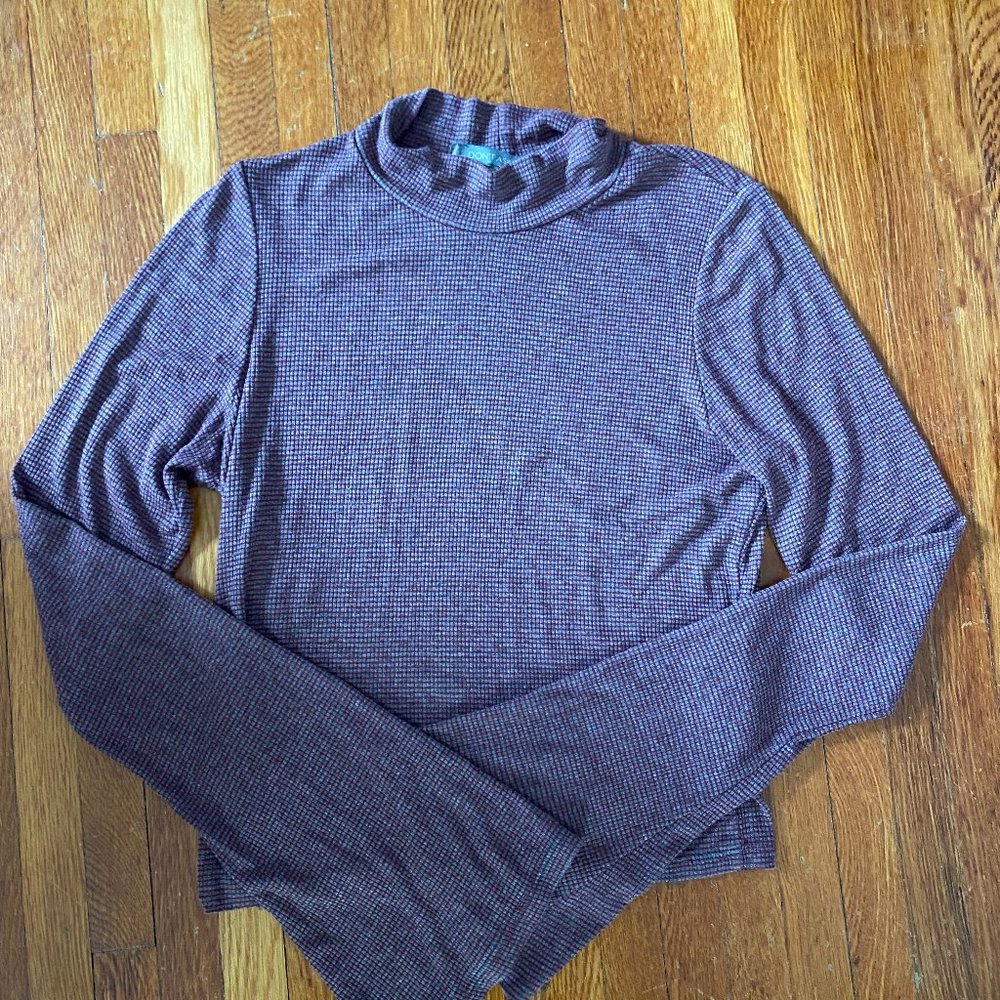 American Eagle Mock Neck Crop Top